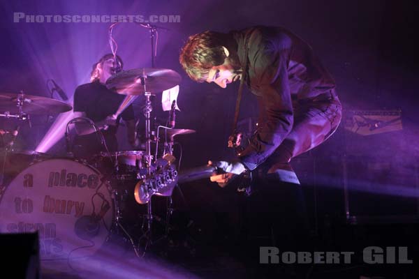 A PLACE TO BURY STRANGERS - 2017-09-29 - PARIS - La Cigale - 